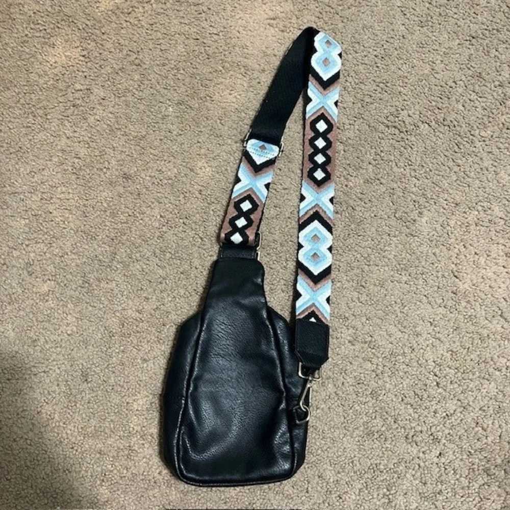 Anthropologie Urban‎ Originals Vegan Leather Sling Bag Geometric Black Strap